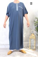 Qamis manches courtes brodé El Bassira bleu pétrole 188