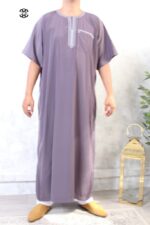 Qamis manches courtes brodé El Bassira mauve grisé 179
