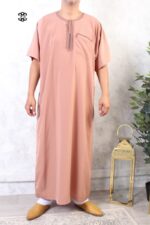 Qamis manches courtes brodé El Bassira nude 180