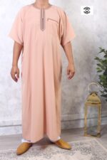 Qamis manches courtes brodé El Bassira nude clair 189