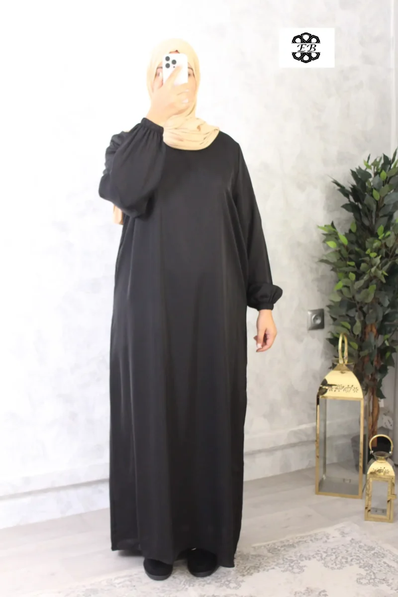 abaya coupe droite manches serrees noir wool peach el bassira He WP black 1