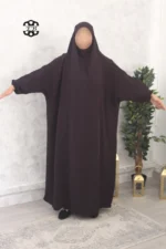 Jilbab 1 pièce Jazz aubergine Kellya vue de face 2 (A1 jazz 109)