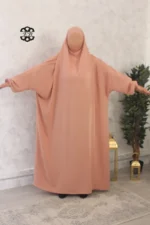 Jilbab 1 pièce Jazz saumon Kellya vue de face 2 (A1 jazz 141)