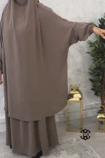 Jilbab jupe Jazz taupe Kellya vue des bras (A2j jazz 11)