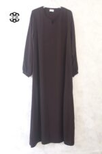 abaya-droite-manches-serrees-marron-cachou-wool-peach-el-bassira-he-wp-03