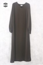 abaya-droite-manches-serrees-vert-kaki-fonce-wool-peach-el-bassira-he-wp-52