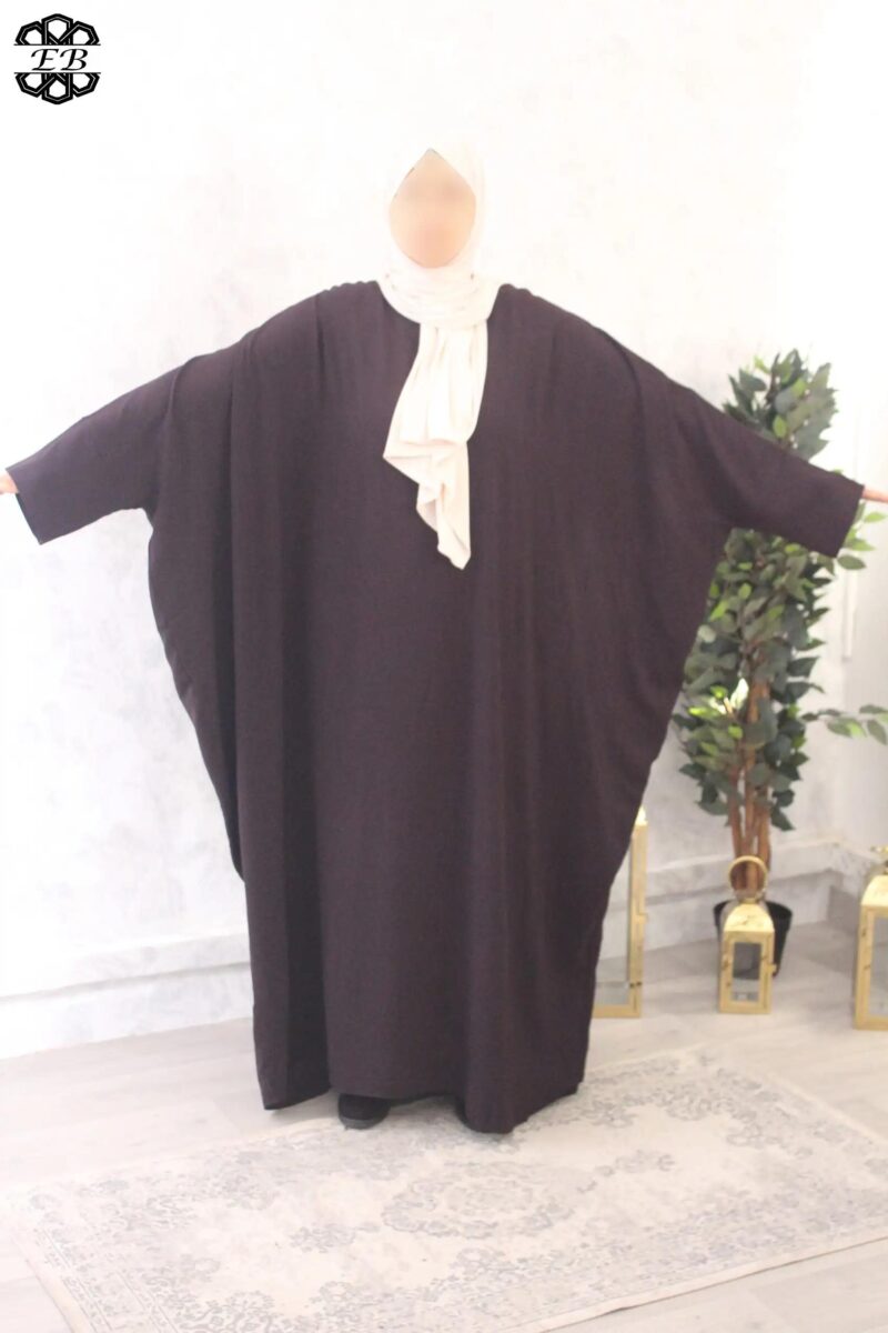 abaya saoudienne manches ouvertes jazz aubergine El Bassira Radya p 109 (4) abaya saoudienne manches ouvertes jazz aubergine El Bassira Radya p 109 4